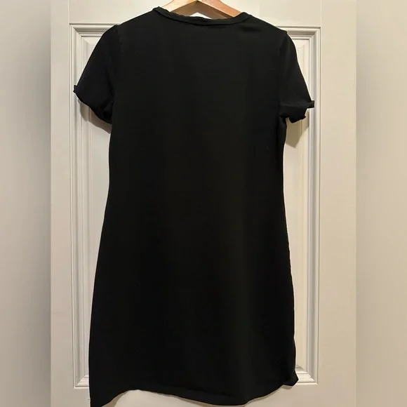 Calvin Klein T-Shirt Dress - Size Medium - Picture 4 of 4